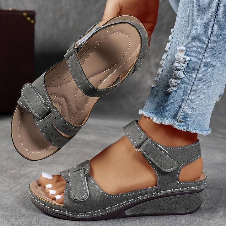Célima™ | Fashionable orthopedic sandals