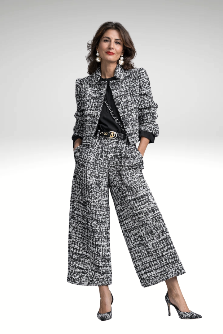 Lucia | Sophisticated and Versatile Set